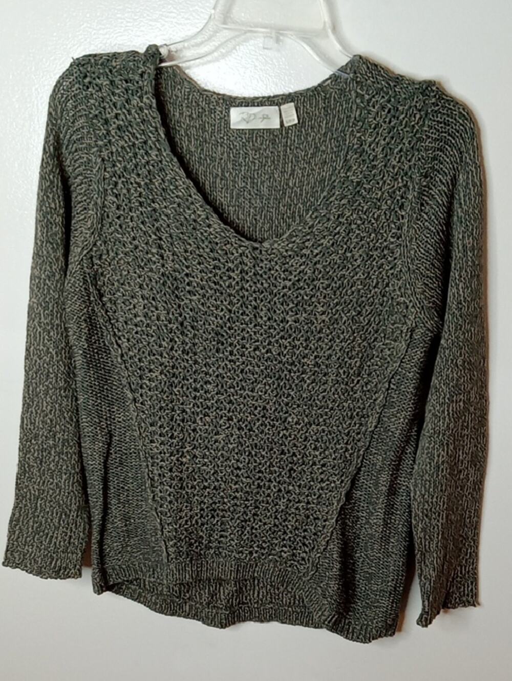 RD Style Women's S/P Olive V-Neck Textured Knit Sweater. Versatile